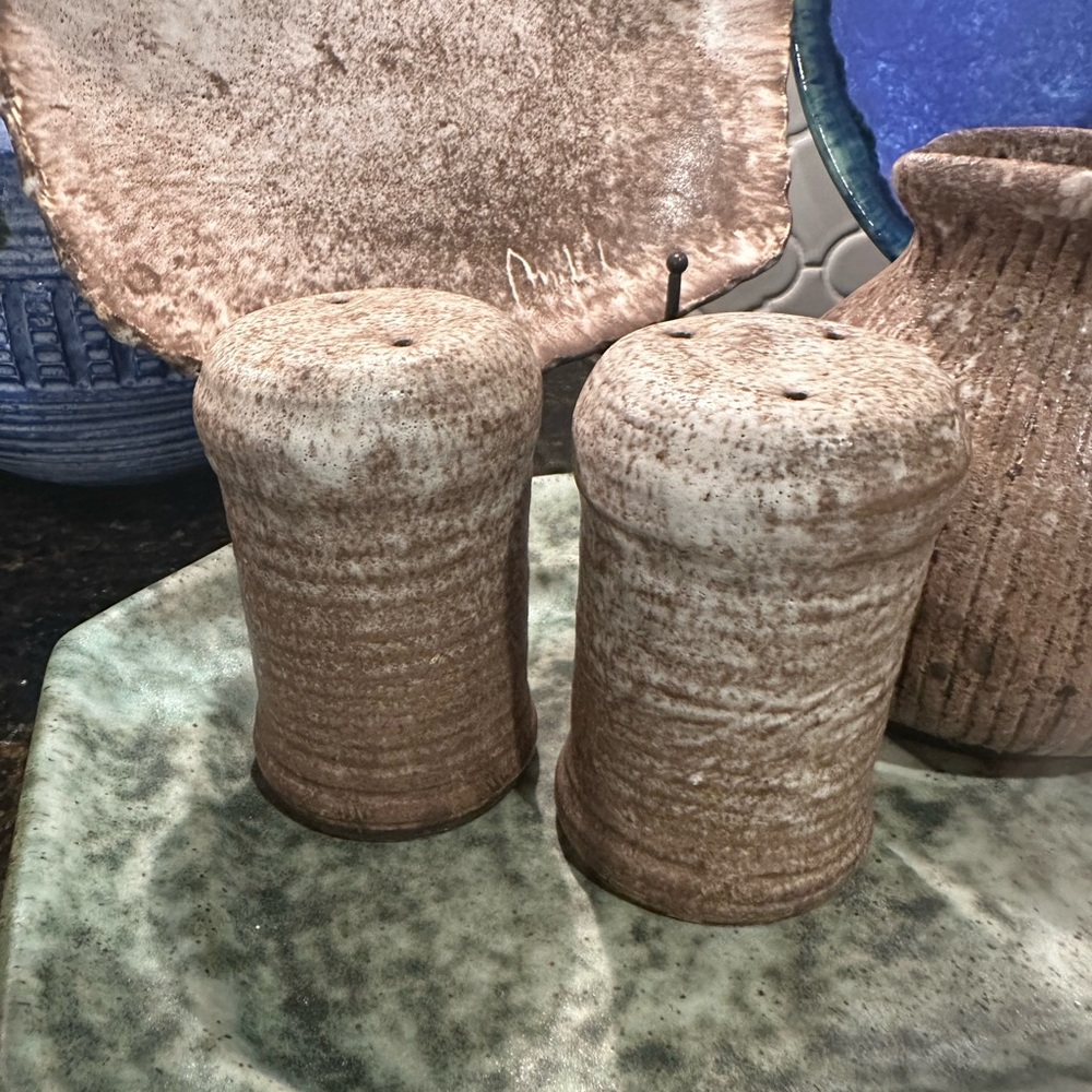 Peter’s Pottery Large Salt & Pepper Shaker